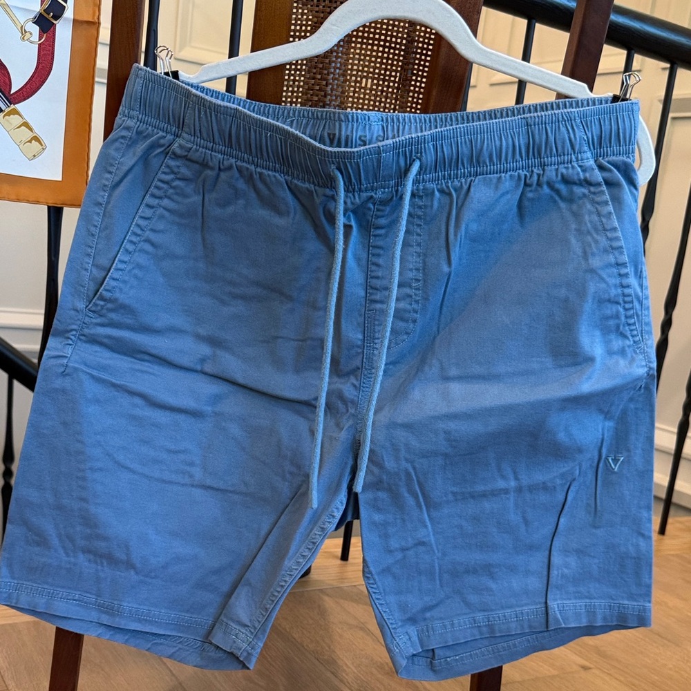 VISSLA Men's Flat Front Shorts in Blue